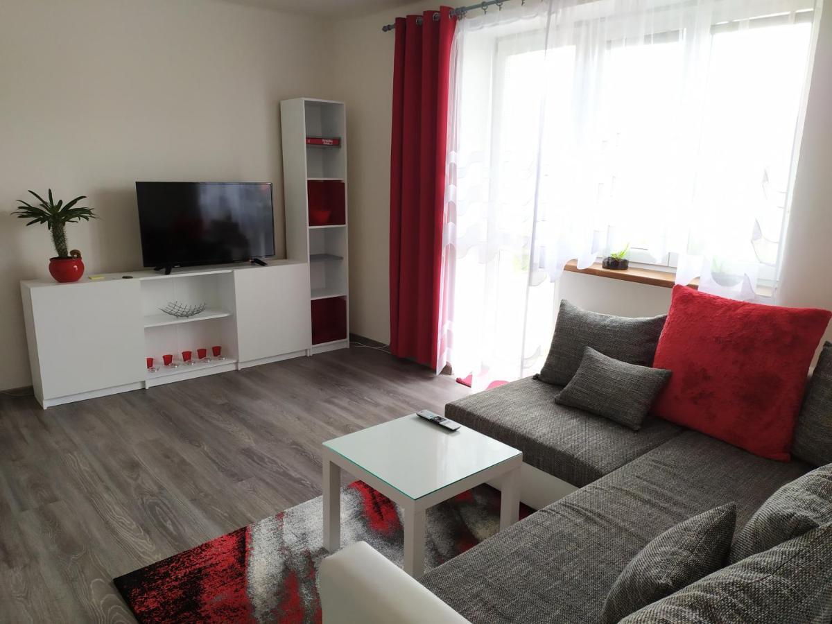 דירות Hradec Králové Byt Puskinova מראה חיצוני תמונה